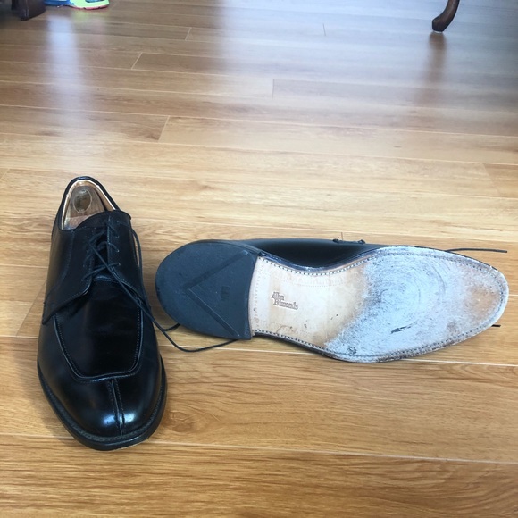 Allen Edmonds black leather shoes